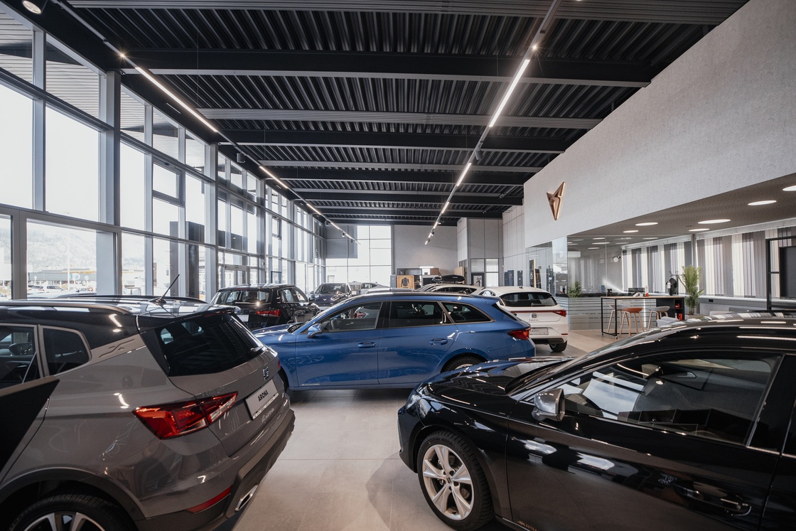 Autohaus Knoll_neuer Look_300dpi_2025 (C) nicoleseiser-at-47.jpg
