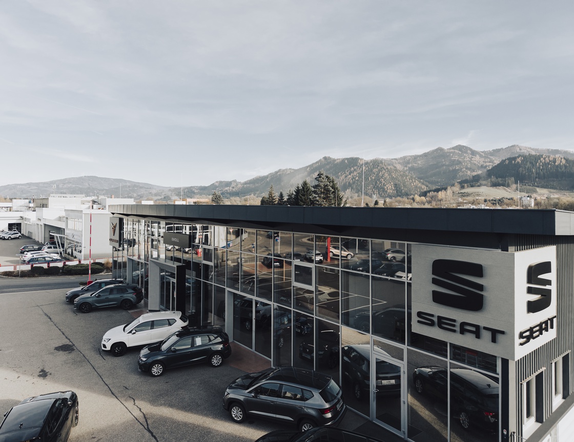 Autohaus Knoll_neuer Look_300dpi_2025 (C) nicoleseiser-at-42.jpg